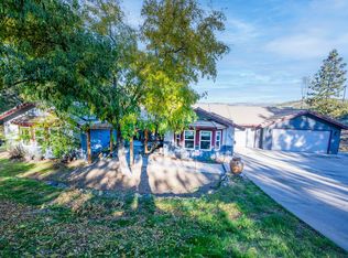 242 Montgomery Dr, Mokelumne Hill, CA 95245