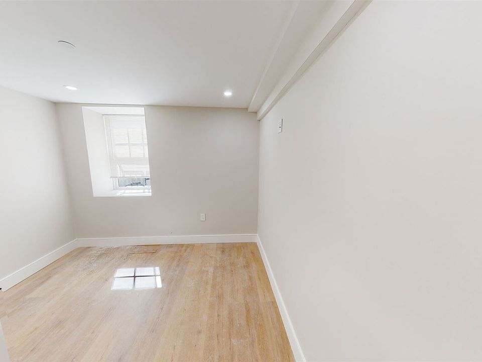 10905W64e7a17946104