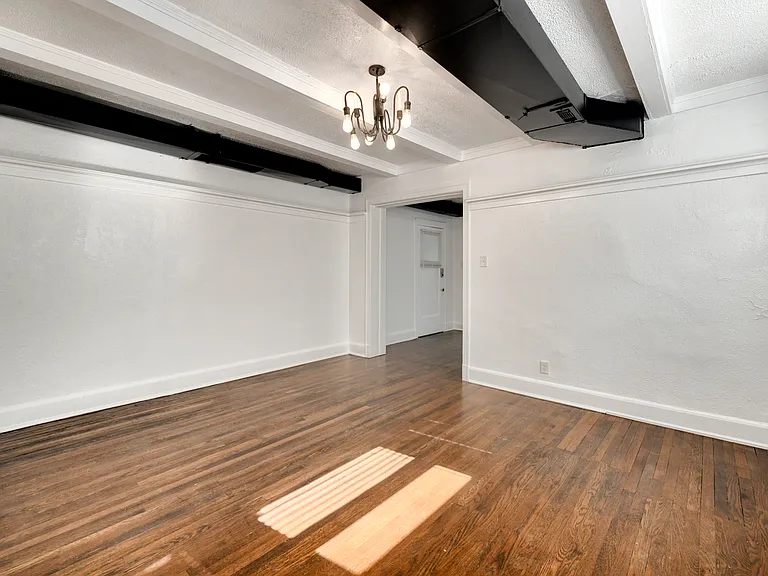 502 Gladstone Blvd #8 — Photo 16