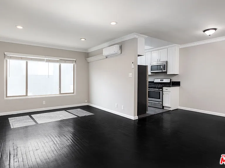 925 N Curson Ave #7 — Photo 4