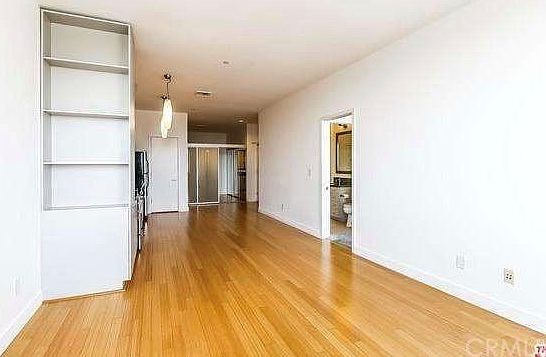 5th image of 3810 Wilshire Blvd APT 2008