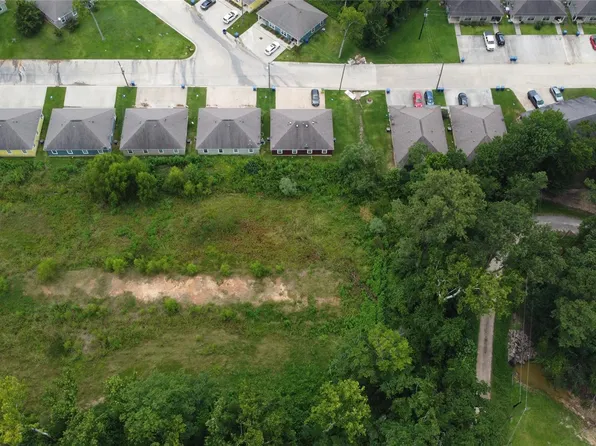 29-30 Eddie Martin Dr #31, Livingston, TX 77351