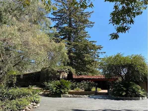 2315 Los Amigos St, La Crescenta, CA 91214