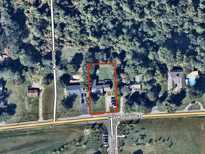 2055 W Chester Rd #B — Photo 11