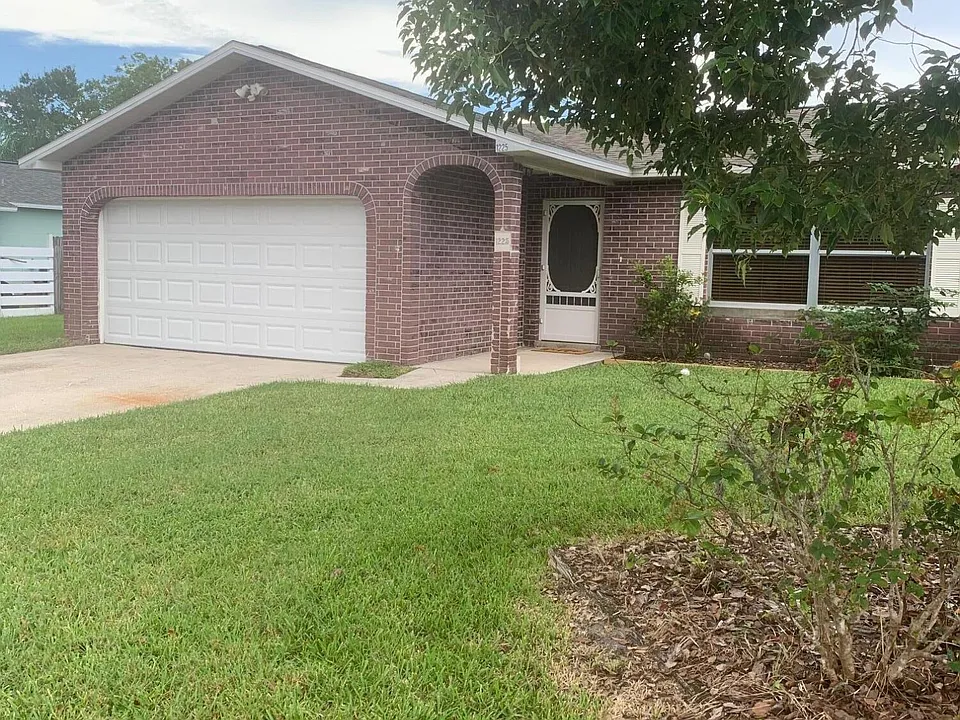 1225 Thomasina Dr