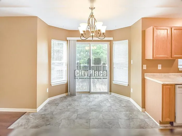 4324 Blue Spruce Ct — Photo 11