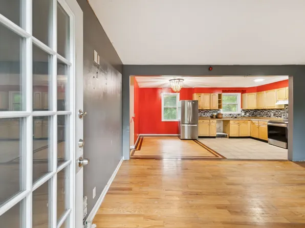 102 Evergreen Ct, Hendersonville, TN 37075