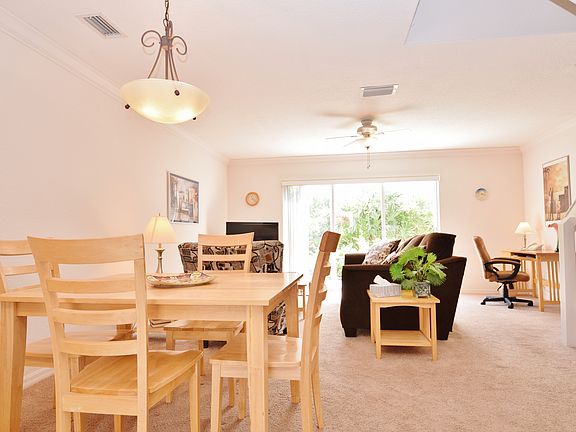 3rd image of 648 Seaport Blvd