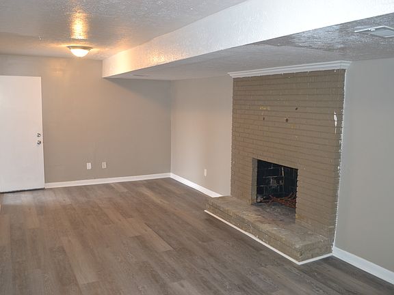 4th image of 1218 Constitution Dr