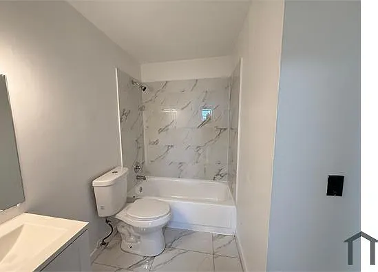 12215 W Dixie Hwy #304 — Photo 12