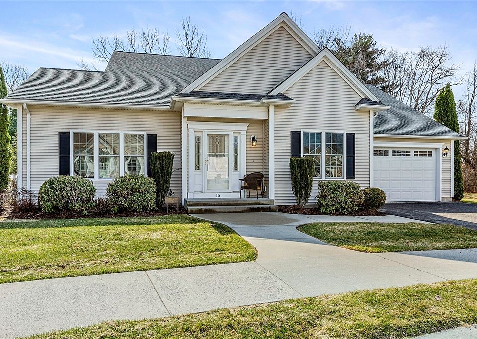 1st image of 15 Cedar Ridge Dr #1