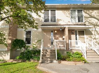 282 Dalehurst Dr, Ottawa, ON K2G 4J5