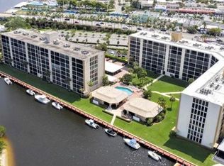 1627 Riverview Rd, Deerfield Beach, FL 33441