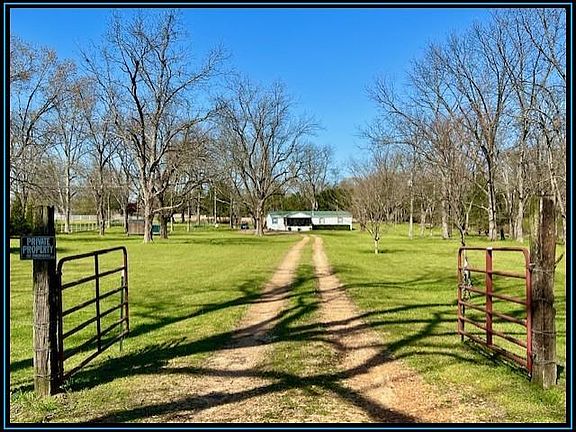 3rd image of 5089 Sees Chapel Rd