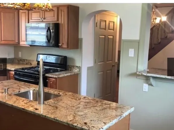 2412 Cobden St, Pittsburgh, PA 15203