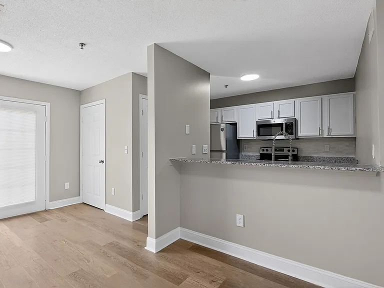 Valley Woods — Photo 10