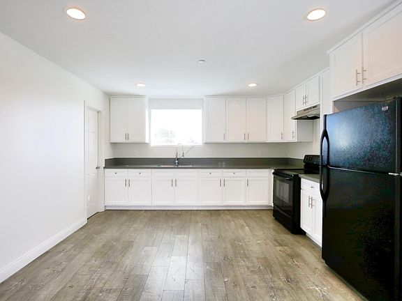 5th image of 11315 S Central Ave #1/2