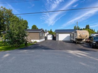 4707 52a St, Alberta Beach, AB T0E 0A0