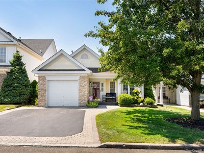 40 Perri Circle, Middle Island, NY, 11953
