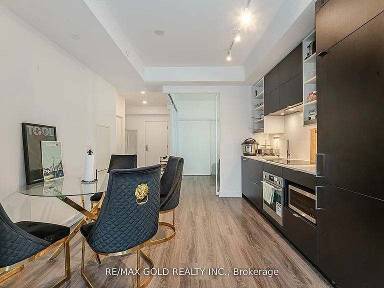 20 Edward St #2506 — Photo 19