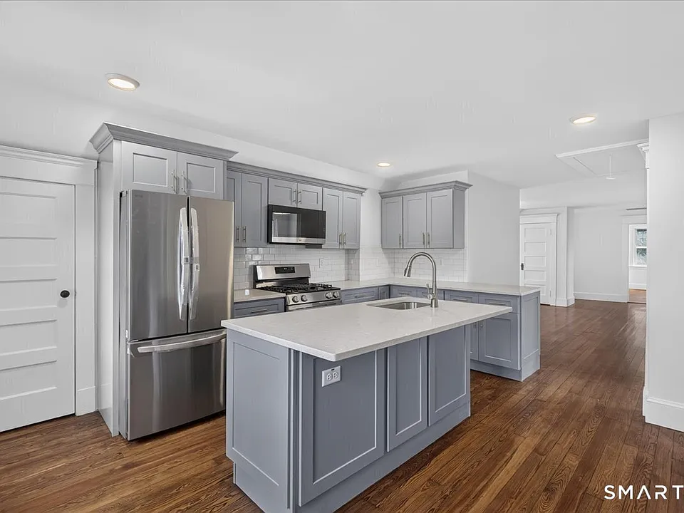 22 Pendleton St #3