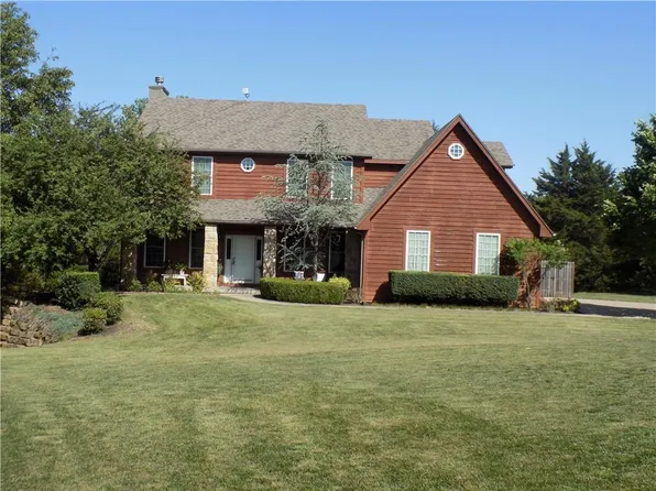 908 E 1900th Rd, Eudora, KS 66025