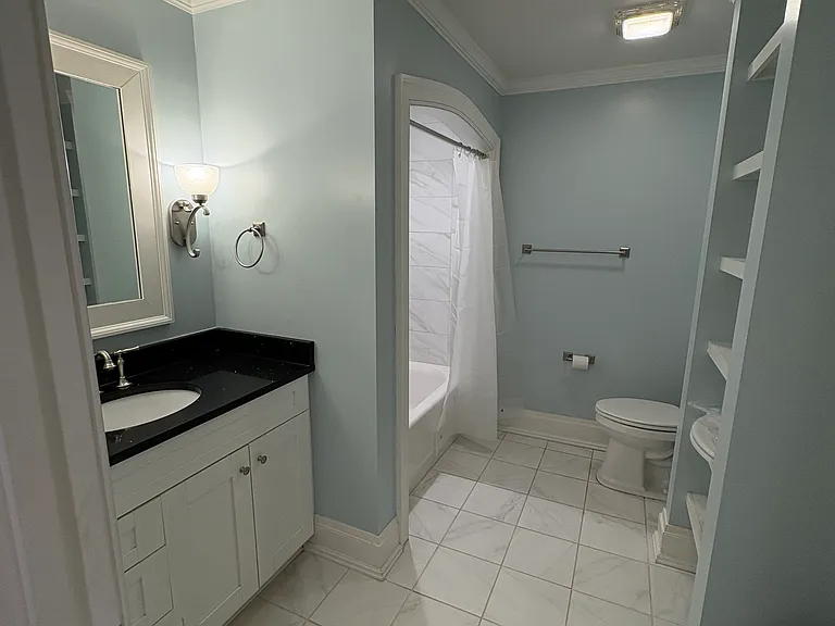 275 Glade View Ct — Photo 14