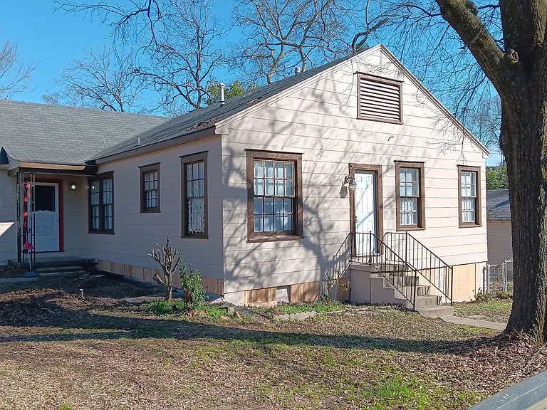 103 E Robinson Pl — Photo 32