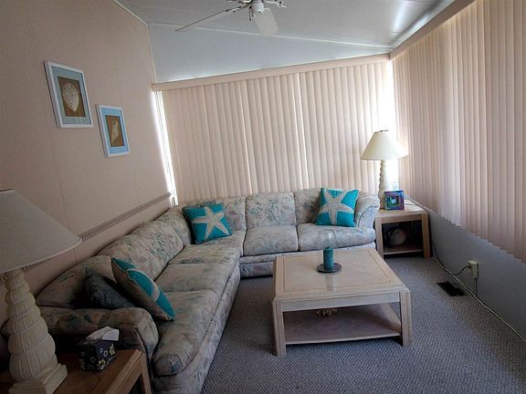 2nd image of 126 Whale Beach Ave #126