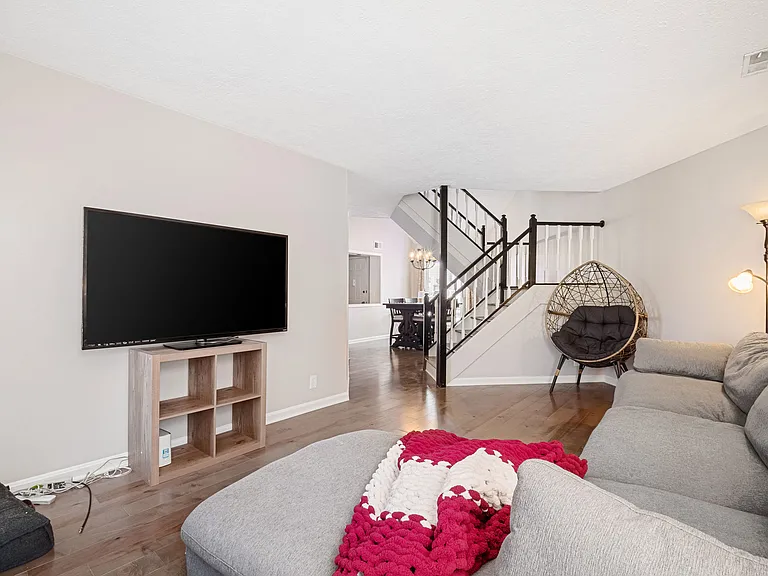 760 Yorkwood Pl — Photo 26
