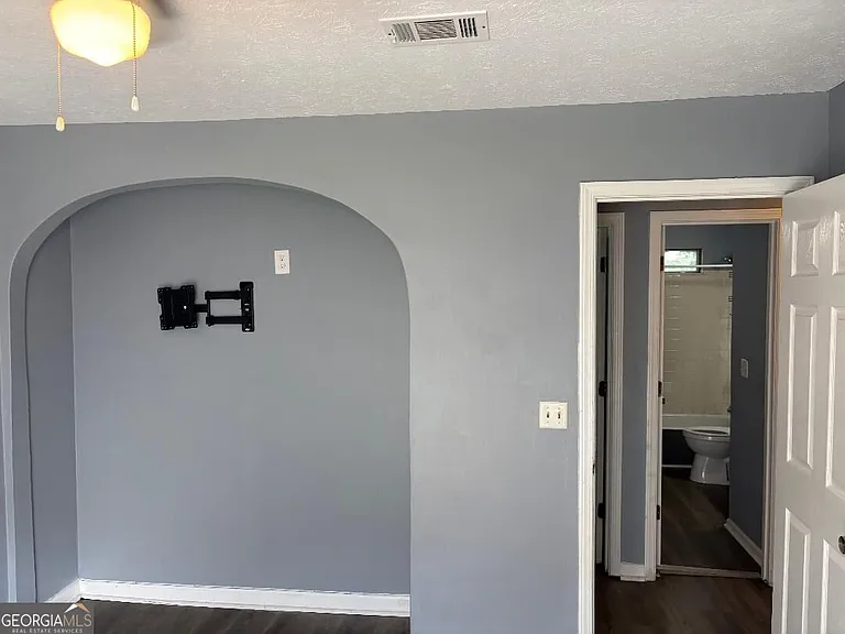 6565 Emerald Pointe Cir — Photo 13