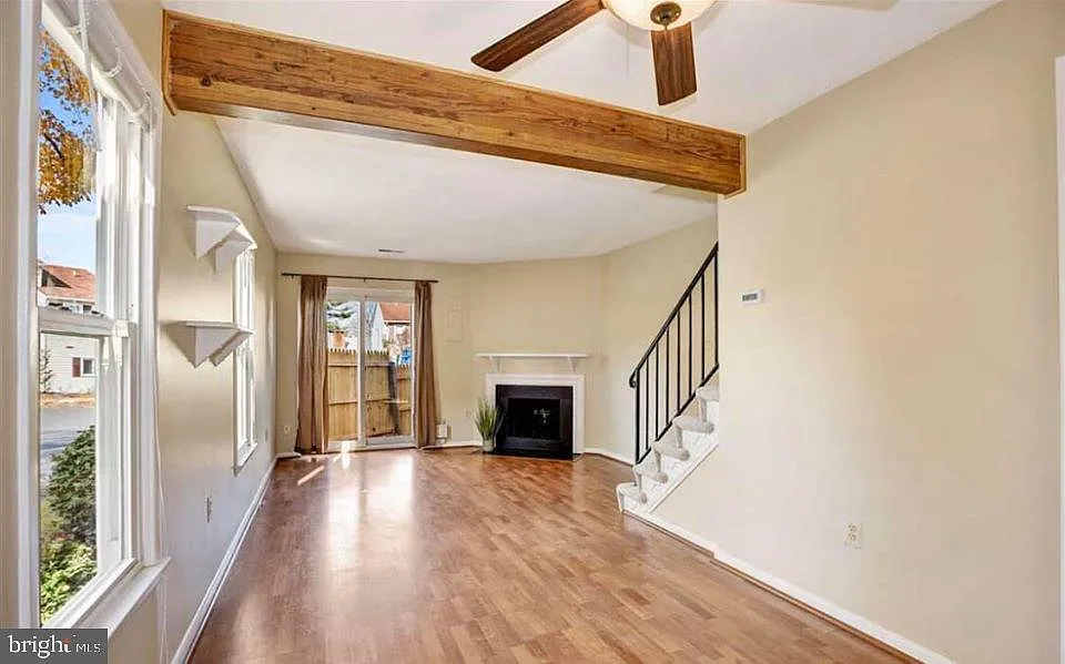 2 bed, 884 sqft, $2,250 — Photo 4