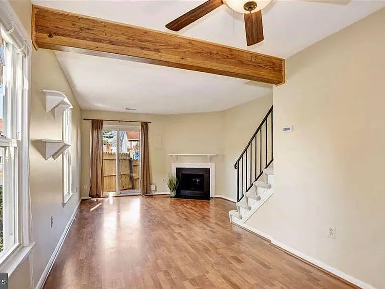 13817 Cabernet Ct — Photo 4