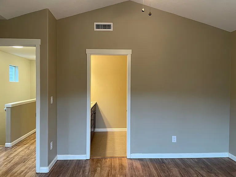 2641 NE 130th Ct — Photo 38