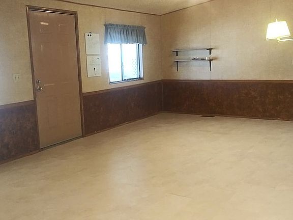 3rd image of 2038 Palm St Space 467