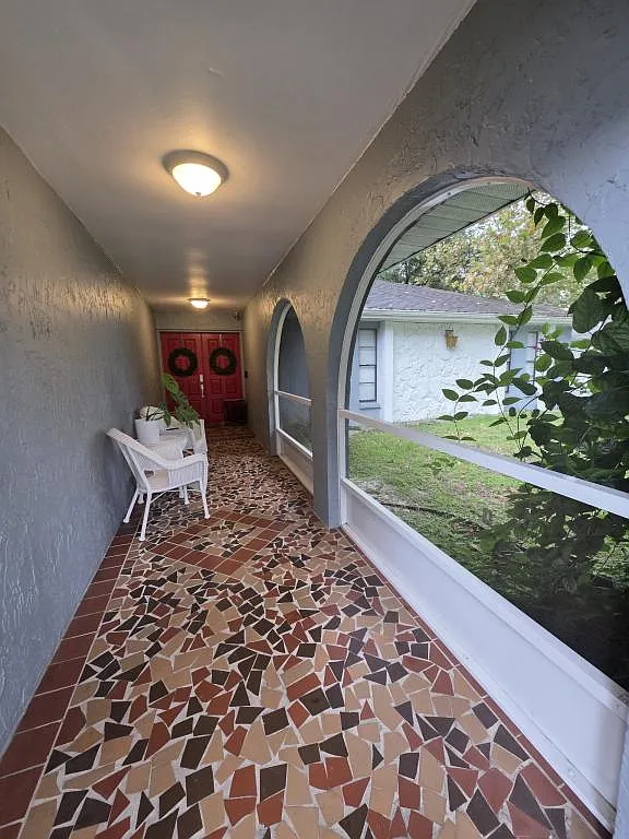 2044 Deltona Blvd — Photo 2