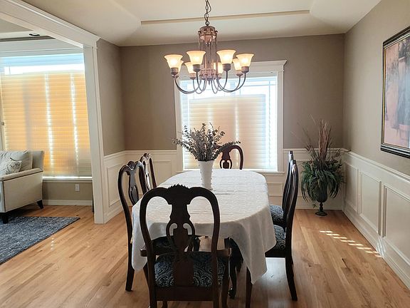 Formal dining room; table seats 6