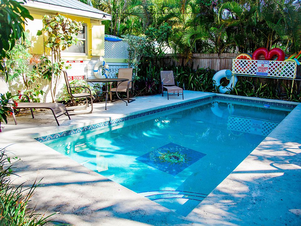 Shared swimming pool. Heated in the winter months if needed.