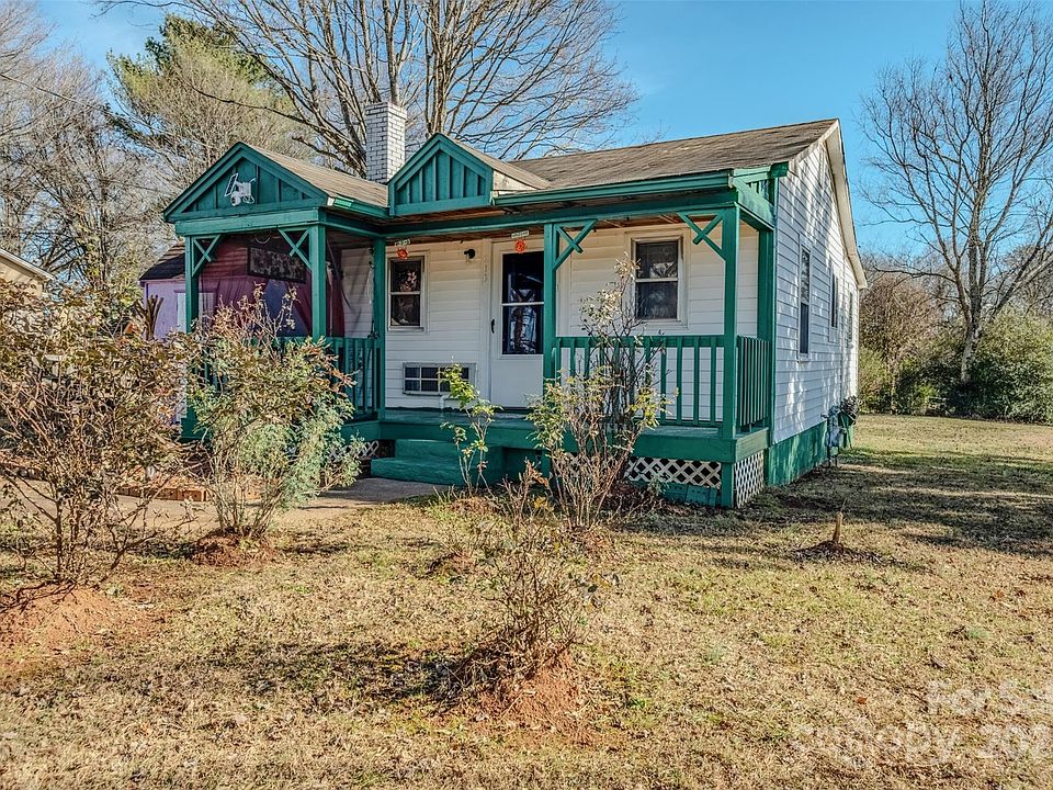 1st image of 213 Bakery Ln