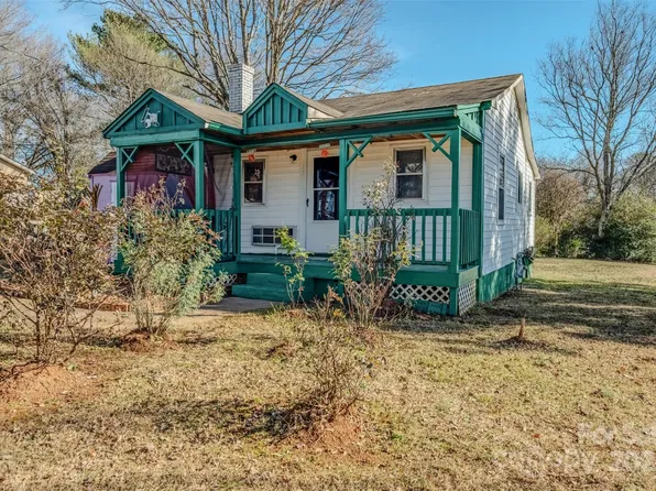 213 Bakery Ln, Statesville, NC 28677