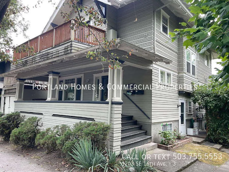 Buckman Neighborhood; Great Space; Easy to call Home — Photo 1