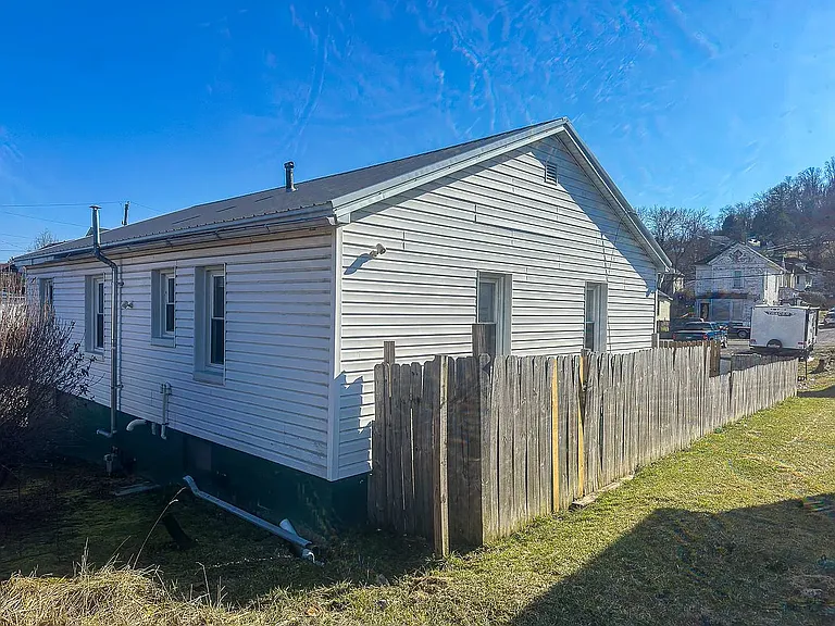 1616 Adams Ave — Photo 4