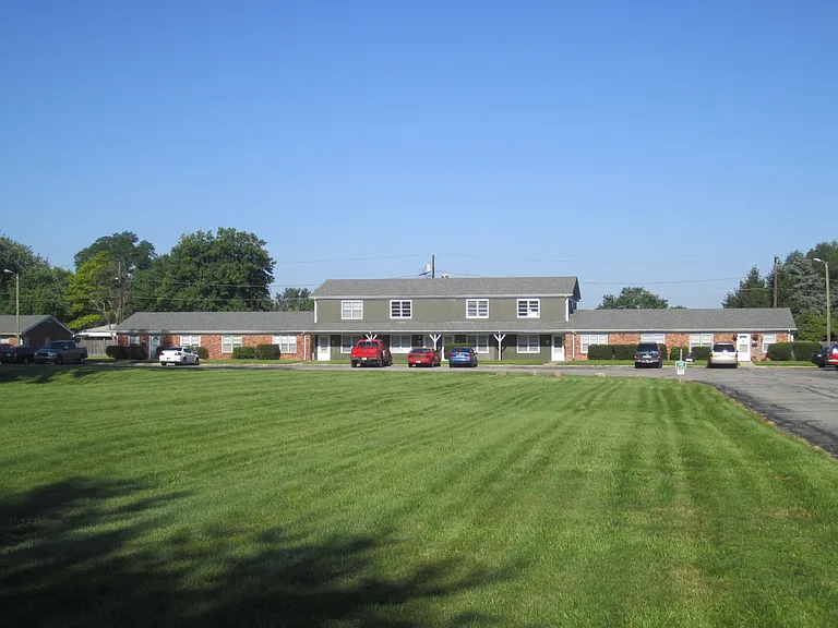 Emerton Place Townhomes — Photo 10