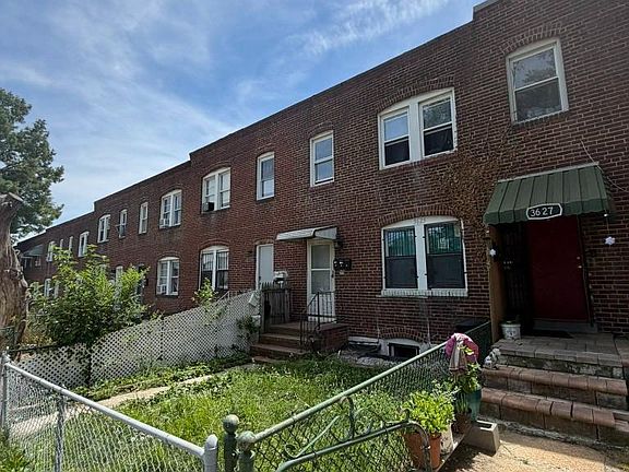 3rd image of 3625 Everett St