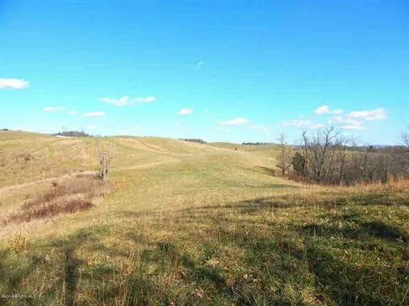 1141 Old Wolf Creek Rd, Narrows, VA 24124