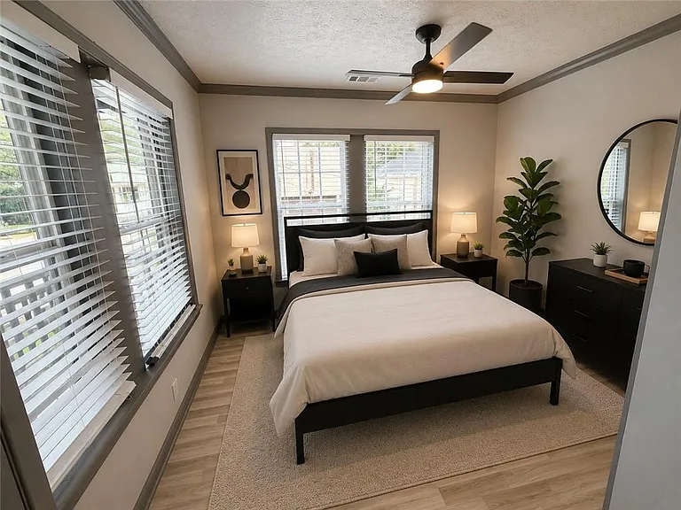 2110 Newnan St #B — Photo 7