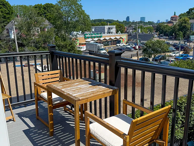 410 S Huntington Ave #3 — Photo 28