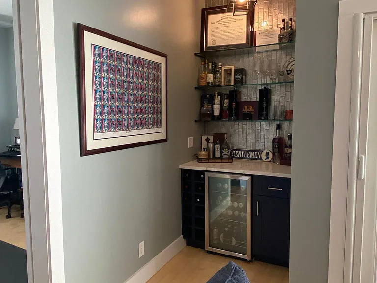 721 E North St #2C — Photo 10