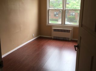 18717 120th Ave, Saint Albans, NY 11412