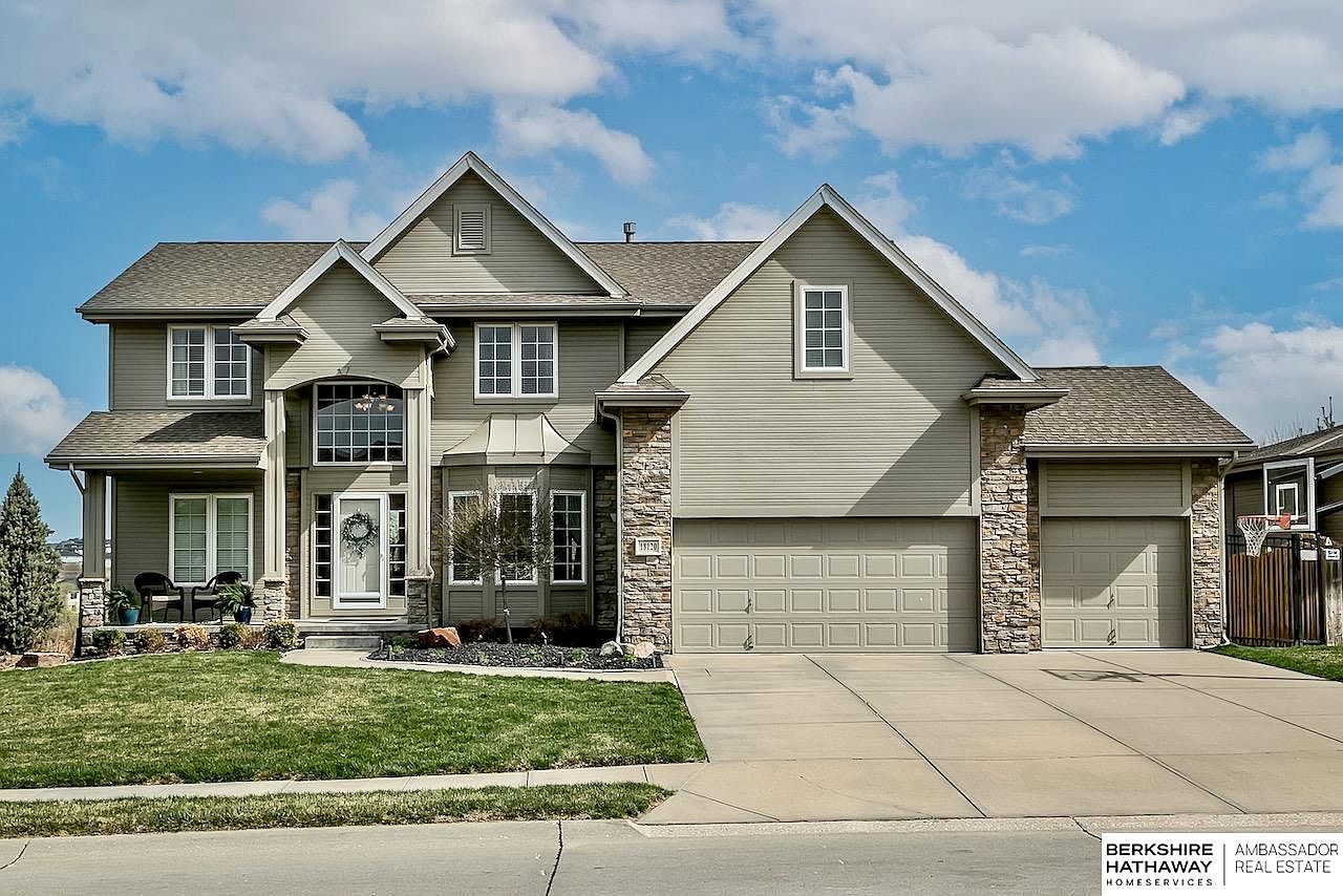 18120 Honeysuckle Dr, Elkhorn, NE 68022 Zillow